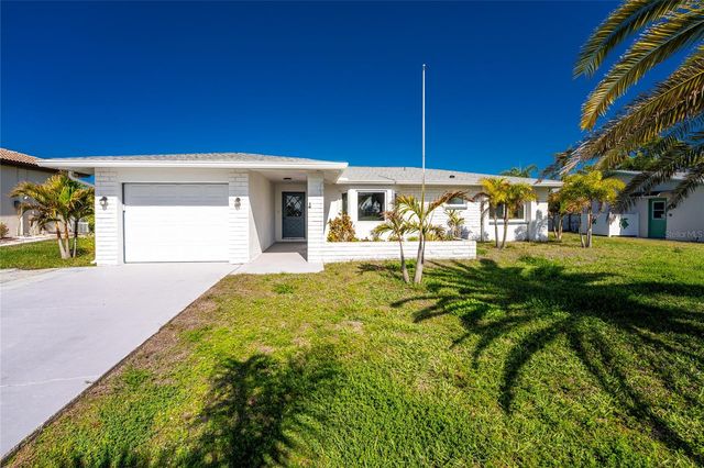 72 OAKLAND HILLS COURT, Rotonda West, FL 33947