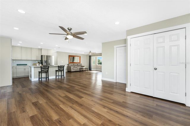 72 OAKLAND HILLS COURT, Rotonda West, FL 33947