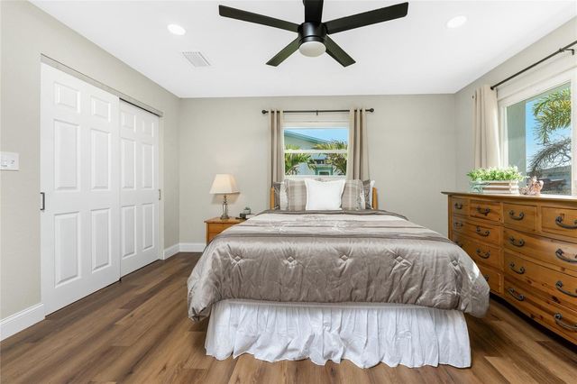 72 OAKLAND HILLS COURT, Rotonda West, FL 33947