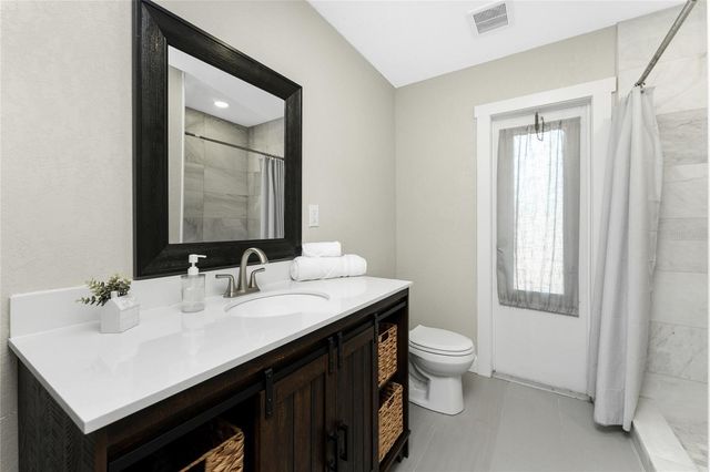 72 OAKLAND HILLS COURT, Rotonda West, FL 33947