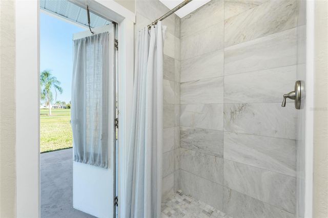 72 OAKLAND HILLS COURT, Rotonda West, FL 33947