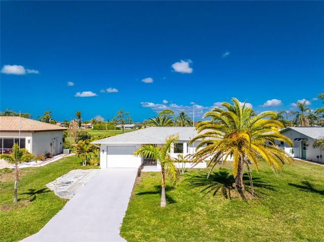 72 OAKLAND HILLS COURT, Rotonda West, FL 33947