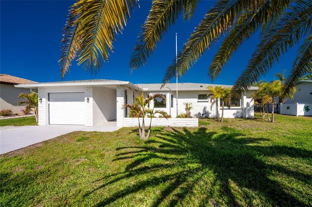 72 OAKLAND HILLS COURT, Rotonda West, FL 33947