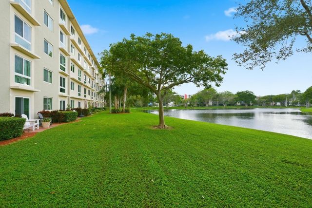 2108 S Cypress Bend Drive 504, Pompano Beach, FL 33069