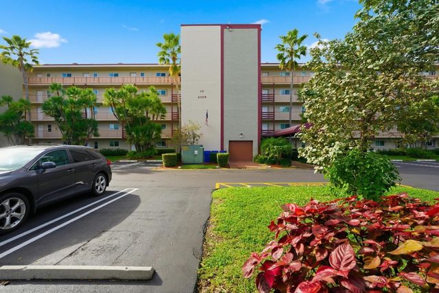 2108 S Cypress Bend Drive 504, Pompano Beach, FL 33069