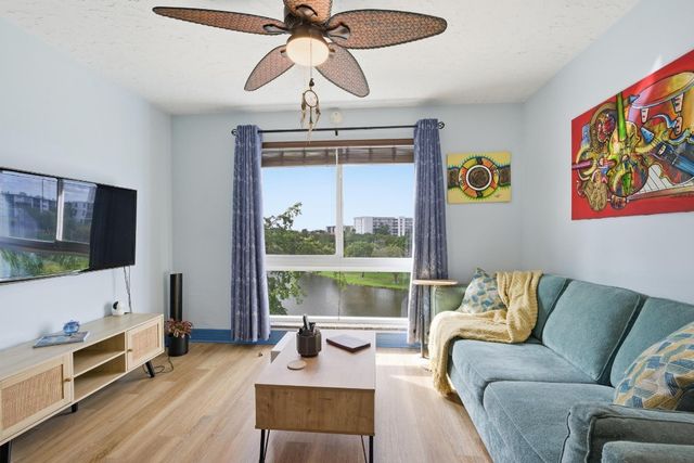 2108 S Cypress Bend Drive 504, Pompano Beach, FL 33069