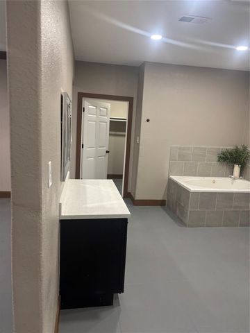 9480 Plum Grove Road, Cleveland, TX 77327