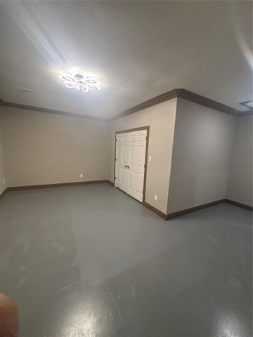 9480 Plum Grove Road, Cleveland, TX 77327