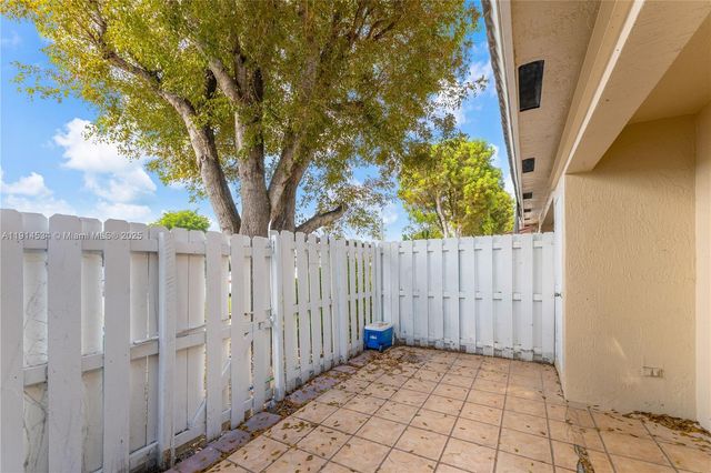 6350 SW 139th Ave, Miami, FL 33183