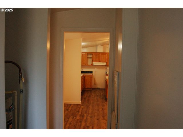 49545 MCKENZIE Hwy, Vida, OR 97488