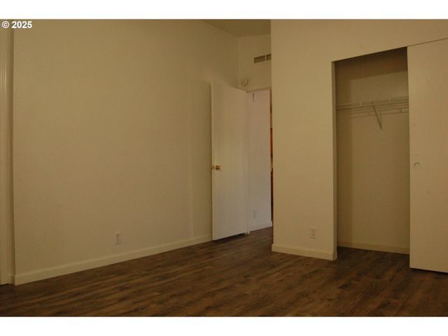 49545 MCKENZIE Hwy, Vida, OR 97488