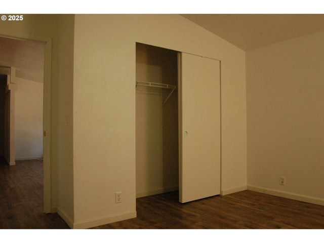 49545 MCKENZIE Hwy, Vida, OR 97488