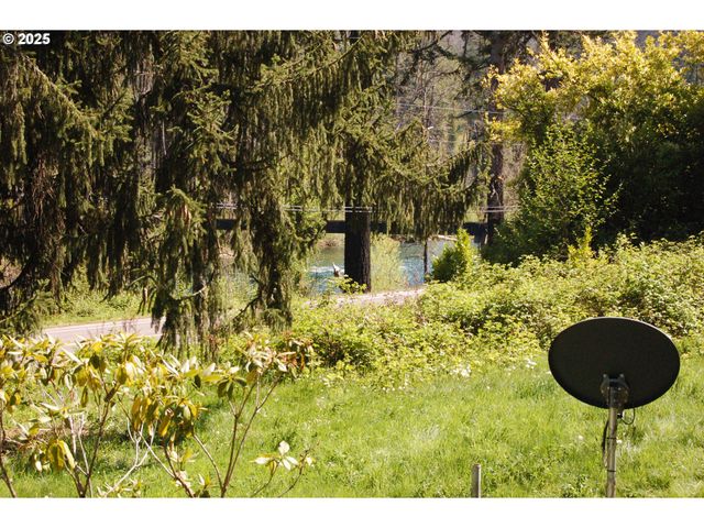 49545 MCKENZIE Hwy, Vida, OR 97488