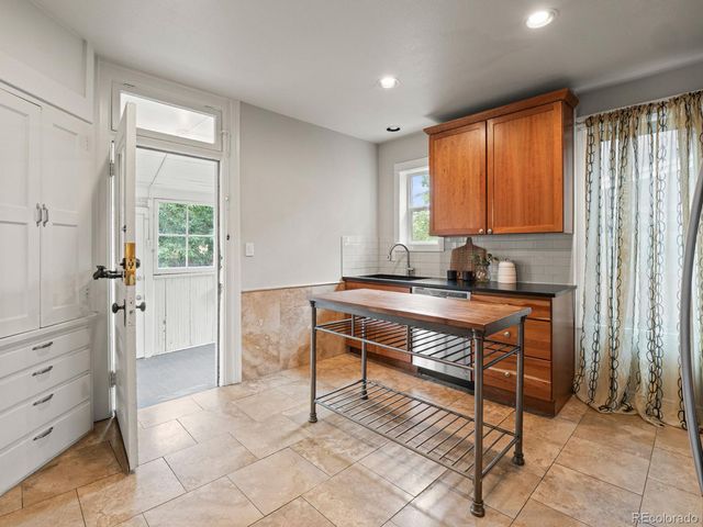 350 S Lincoln Street, Denver, CO 80209