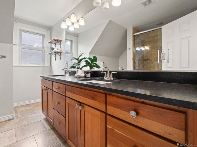 350 S Lincoln Street, Denver, CO 80209