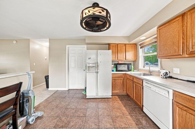 18799 Koester Street, Riverview, MI 48193