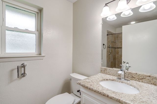8520 Marys Creek Drive, Benbrook, TX 76116