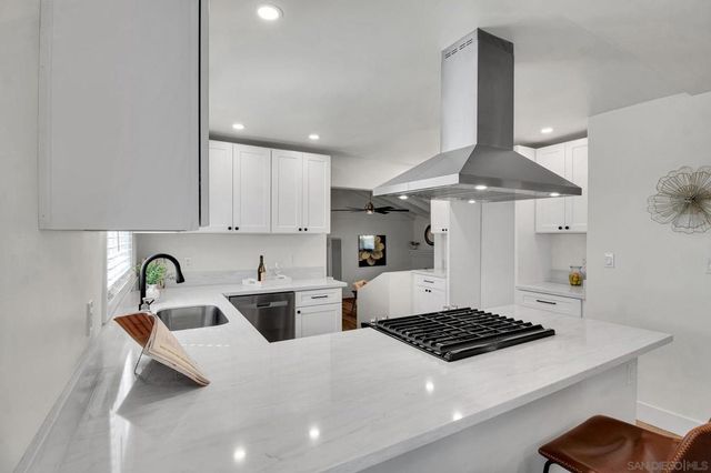7953 55 Lansing Dr, Lemon Grove, CA 91945