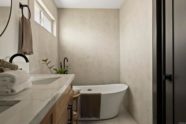 9320 Fortune Lane, La Mesa, CA 91941