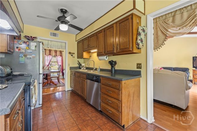 10524 Gray Fox Way, Savannah, GA 31406