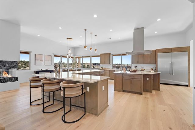 2 Calle Ventoso W, Santa Fe, NM 87506