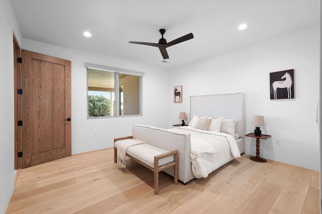 2 Calle Ventoso W, Santa Fe, NM 87506