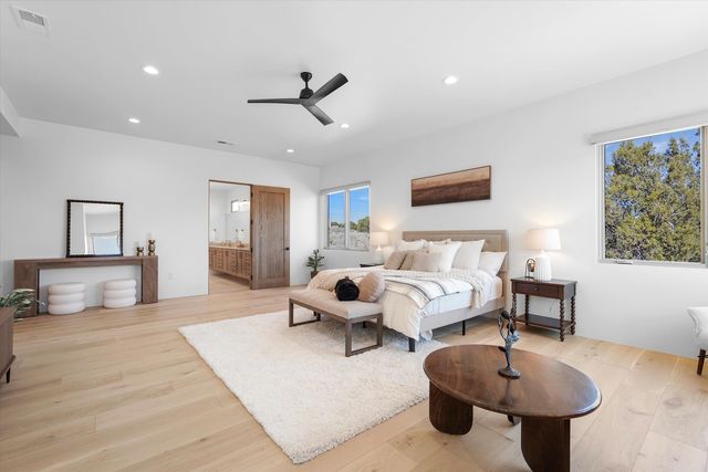 2 Calle Ventoso W, Santa Fe, NM 87506