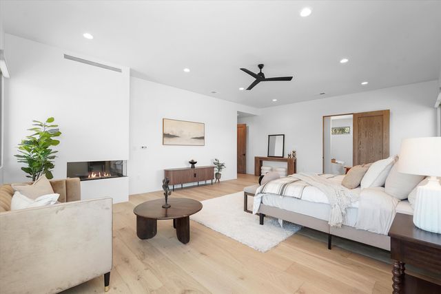 2 Calle Ventoso W, Santa Fe, NM 87506