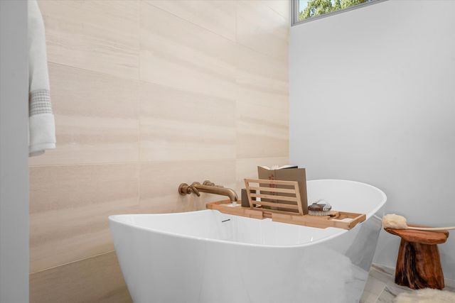 2 Calle Ventoso W, Santa Fe, NM 87506