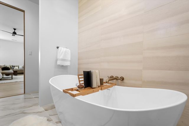 2 Calle Ventoso W, Santa Fe, NM 87506