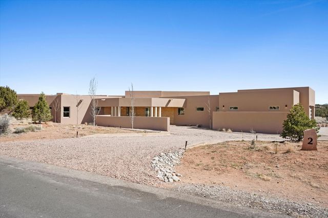 2 Calle Ventoso W, Santa Fe, NM 87506