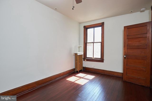 1427 E CAPITOL ST NE, Washington, DC 20003