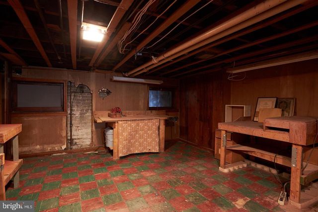 1427 E CAPITOL ST NE, Washington, DC 20003