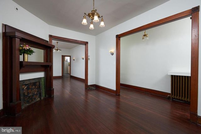 1427 E CAPITOL ST NE, Washington, DC 20003