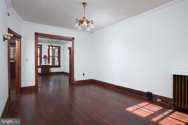 1427 E CAPITOL ST NE, Washington, DC 20003