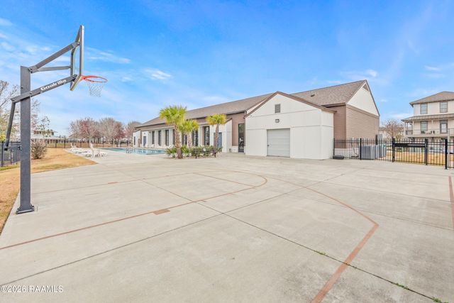 106 Harbourside Drive, Youngsville, LA 70592