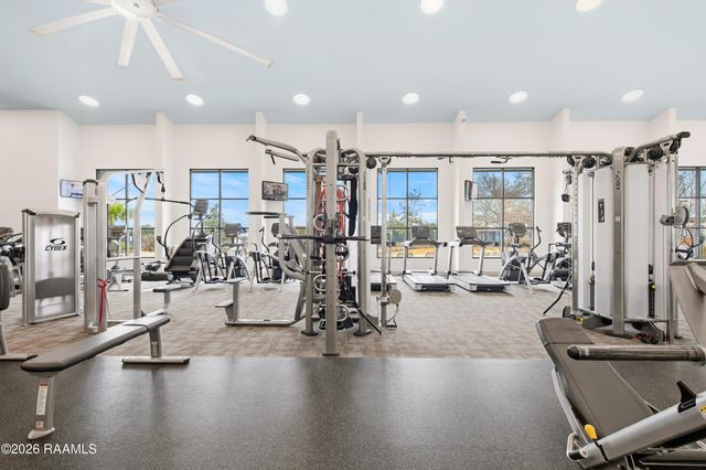 106 Harbourside Drive, Youngsville, LA 70592