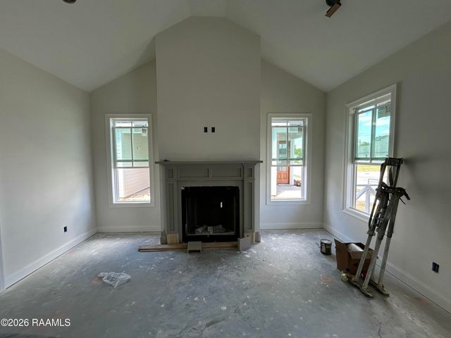 106 Harbourside Drive, Youngsville, LA 70592