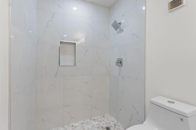 8273 Springtree Road, Boca Raton, FL 33496