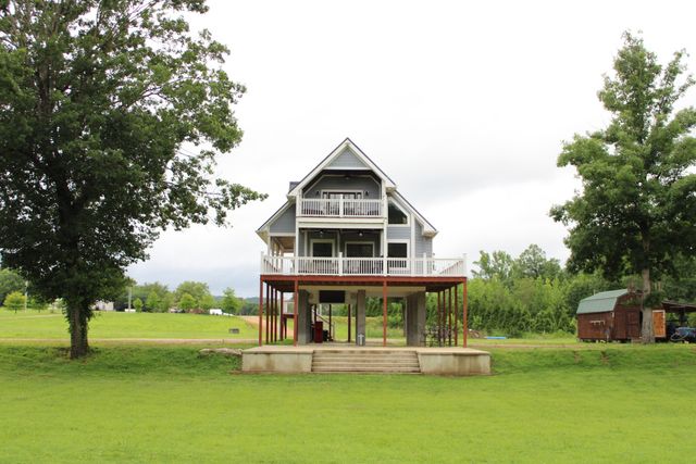 183 Big Buffalo Estates CIR, Linden, TN 37096