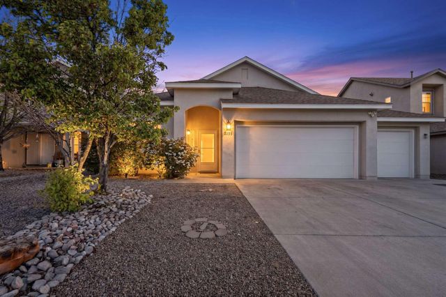 2135 N Ensenada Circle SE, Rio Rancho, NM 87124