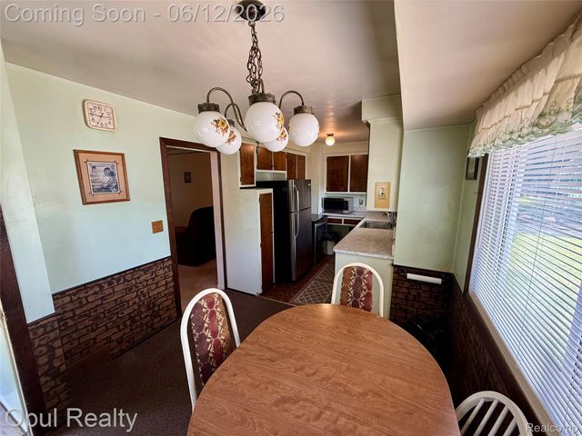 26362 Margareta Street, Redford Charter Township, MI 48240