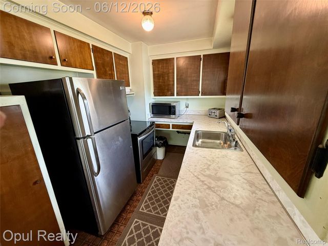 26362 Margareta Street, Redford Charter Township, MI 48240