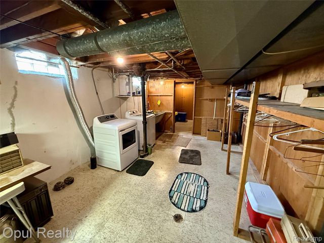 26362 Margareta Street, Redford Charter Township, MI 48240