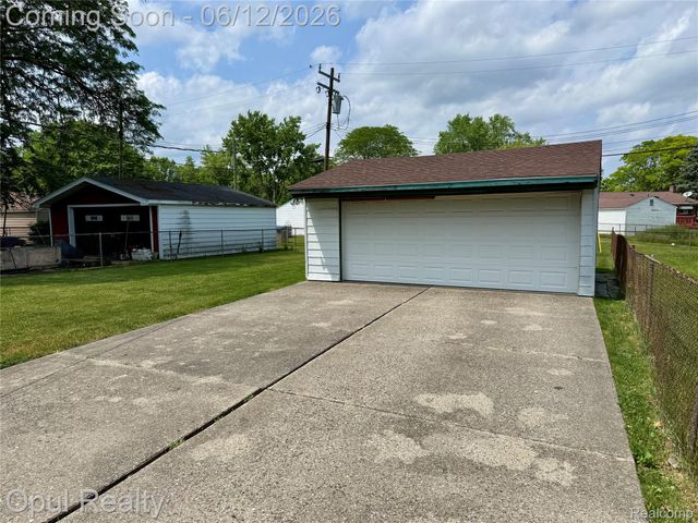 26362 Margareta Street, Redford Charter Township, MI 48240