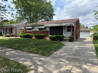 26362 Margareta Street, Redford Charter Township, MI 48240