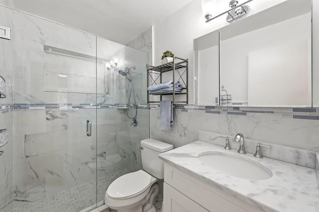6404 Oak Street, Hollywood, FL 33024