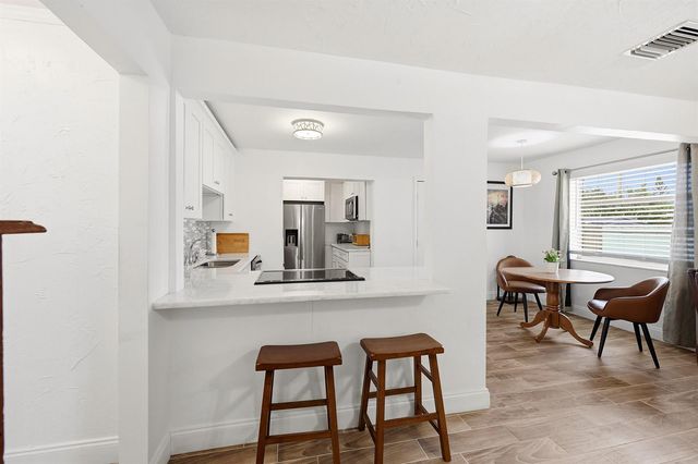 6404 Oak Street, Hollywood, FL 33024