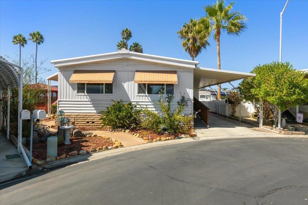 7127 Santa Barbara 113, Carlsbad, CA 92011 — exterior