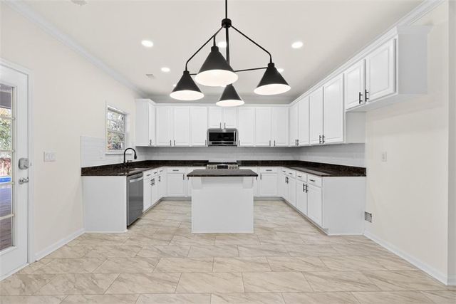 1662 Taylor Oaks Ridge, Lawrenceville, GA 30043